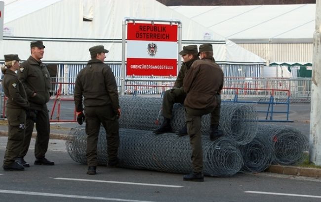 Rakúsko zavedie kontroly na ďalších hraničných priechodoch