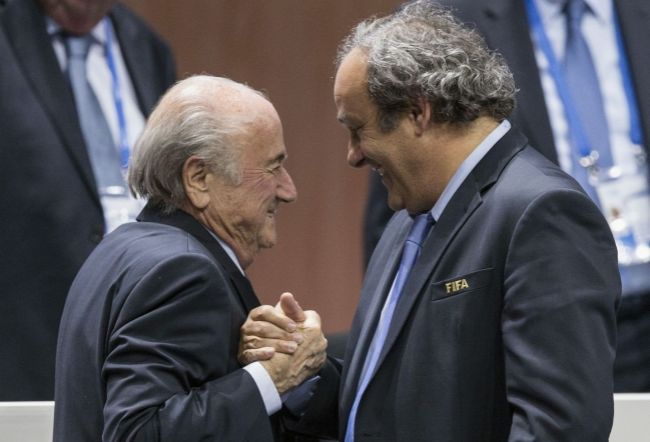 Pádom Blattera s Platinim vyvrcholila kríza FIFA