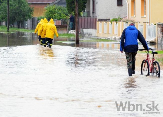 Na juhu stredného Slovenska hrozia povodne z dažďa