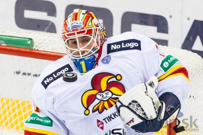 Video: V KHL sa začalo play-off, obhajcu zostrelil Novotný