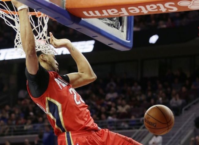 Video: Davis s rekordom, Detroit zostrelil 59 bodmi