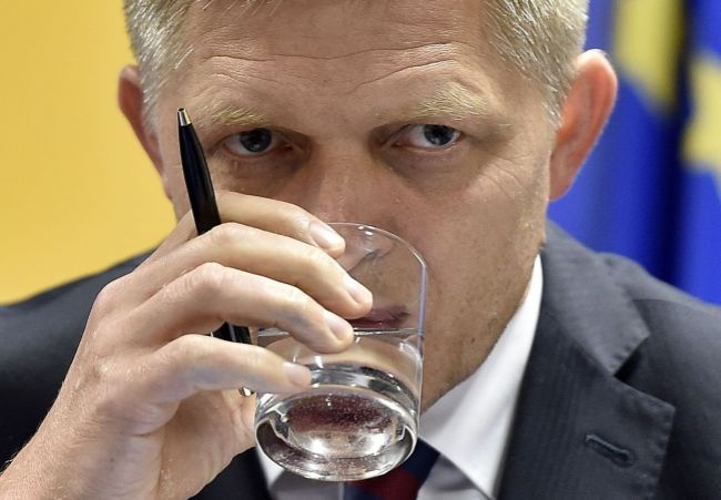 Ficova vláda v spore o vodu s Európskou komisiu neustúpi