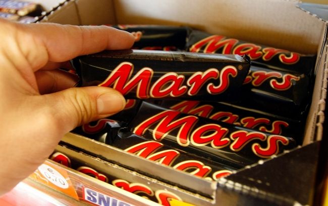 Tyčinku Mars sťahujú aj zo slovenských obchodov
