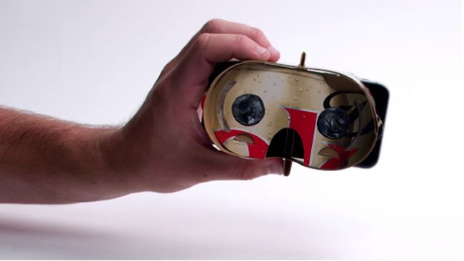 Video: Z nových balení Coca-Coly si môžete spraviť obal na sledovanie virtuálnej reality