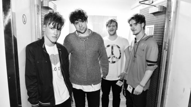 Autonehodu kapely Viola Beach nespôsobili drogy ani alkohol