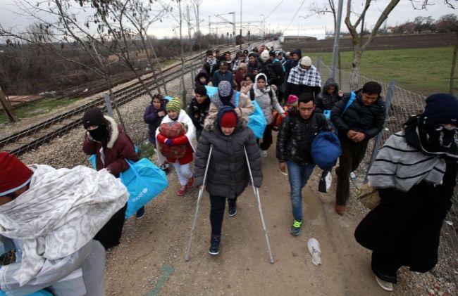 Chorváti a Slovinci zaviedli kvótu pre utečencov zo Srbska