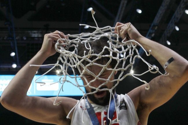 Video: Llull spasil Real Madrid strelou z vlastnej polovice
