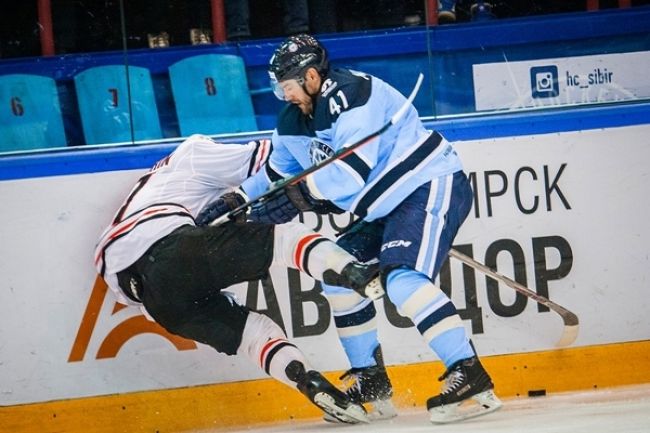 Aj toto je KHL, bizarnú situáciu zažil aj Andrej Meszároš