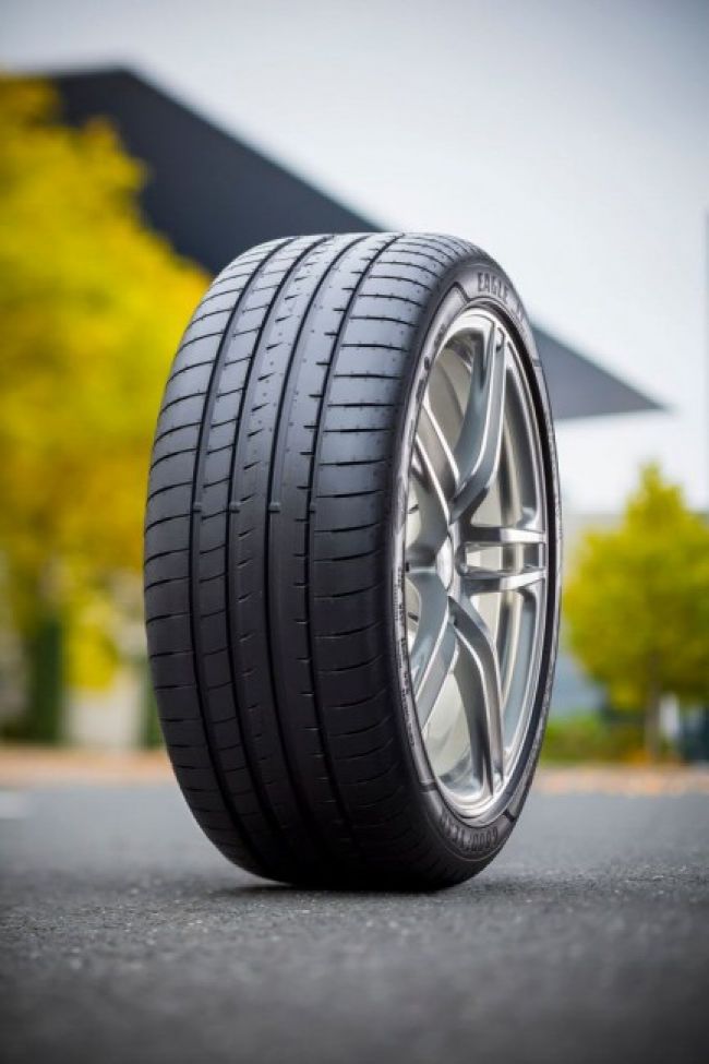 Goodyear odhaľuje Eagle-360