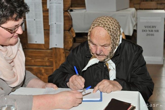 V Terchovej volila aj najstaršia obyvateľka, 96-ročná Anna Halasová