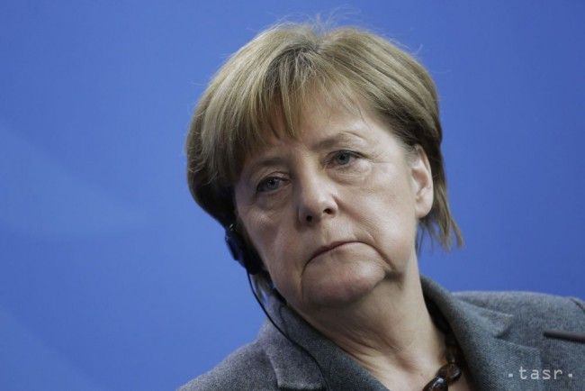 Merkelová sa pochvaľne vyjadrila o Clintonovej, Trumpa vraj nepozná