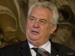 Český prezident nevyhovie senátorom, zdržanlivejší vo výrokoch nebude