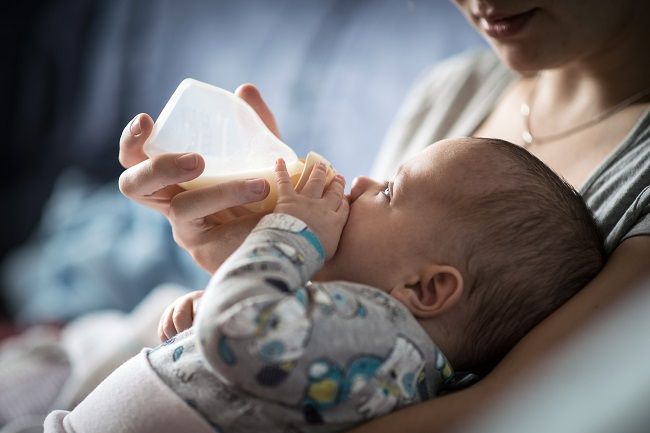 Vedci našli v materskom mlieku skrytý liek 