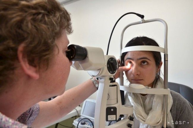 Pacientom v košickej nemocnici bezplatne zmerajú očný tlak