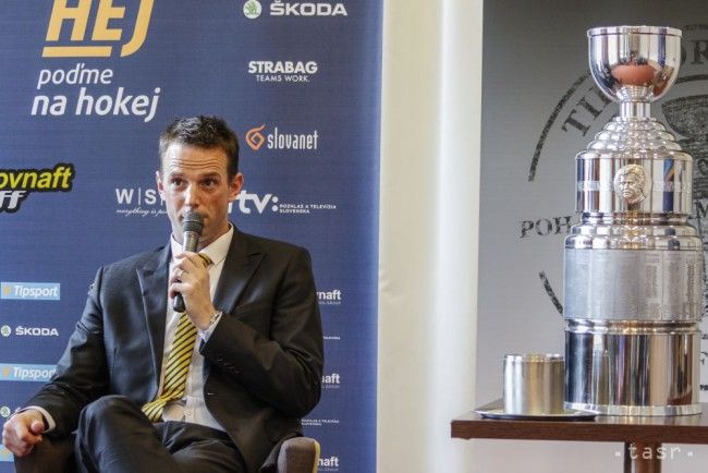 Nový slovenský hokejový majster dostane Pohár Vladimíra Dzurillu