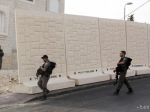 Izraelskí vojaci zastrelili Palestínčanku, zaútočila na ich kolegov