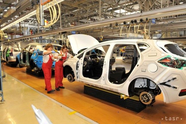 Mzdy v českom autopriemysle vzrástli vlani na vyše 33.000 Kč