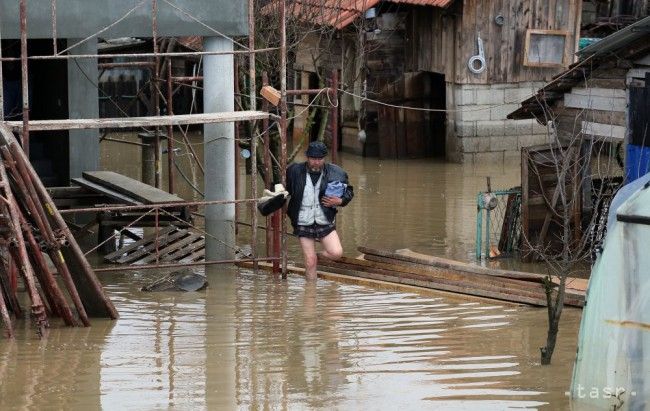Srbská vláda vyhlásila v súvislosti s povodňami mimoriadne opatrenia