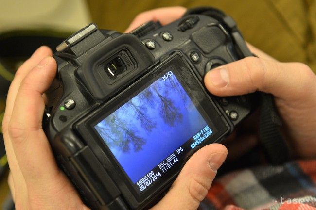 Fotograf J. Sedlák má v bratislavskom chráme inscenovanú dvojvýstavu
