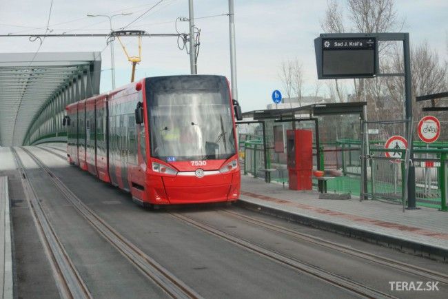 Električkovú trať v Petržalke možno pripomienkovať do 14. marca