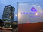 Európska centrálna banka za rok minula 2000 eur na osobu v eurozóne