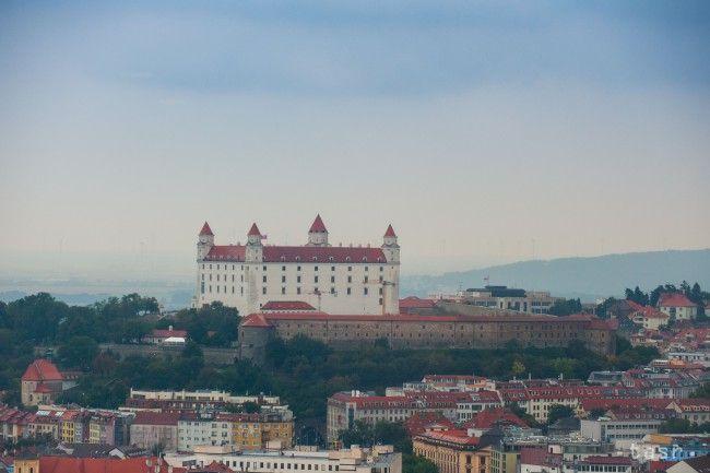 Bratislavu už nebudú prezentovať hradom, ale robotickou linkou