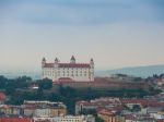 Bratislavu už nebudú prezentovať hradom, ale robotickou linkou