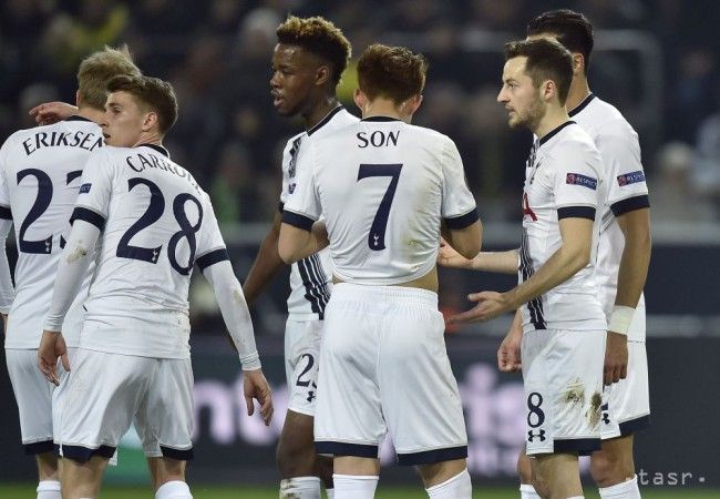 Fanúšikovia Hotspur na štadióne Borussie vyčíňali, zranilo sa 23 ľudí