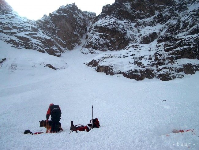 Horskí záchranári pomáhali 25-ročnému horolezcovi vo Vysokých Tatrách