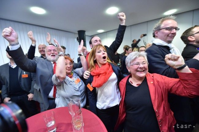 Etablované strany CDU a SPD stratili,populisti z AfD výrazne posilnili