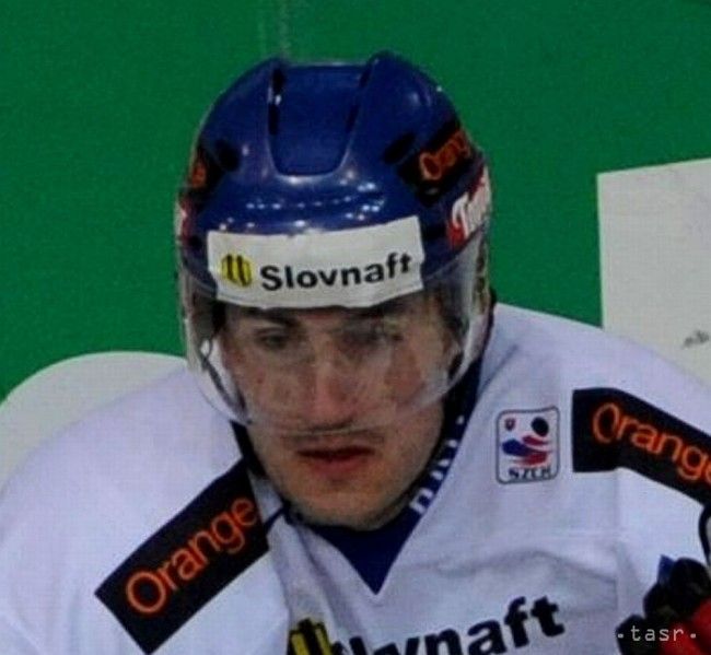 Hokejista Ivan Čiernik skončil v Augsburgu