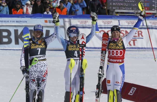 Velez-Zuzulová vo finále SP druhá za Shiffrinovou