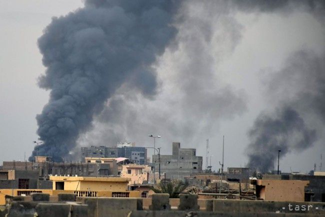 Irak: Pri nepriamom útoku na vojenskú základňu zahynul americký vojak