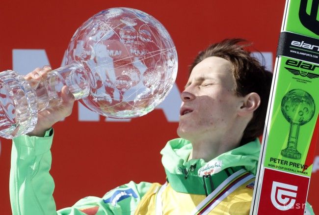 Záverečné preteky SP pre slovinského skokana Petra Prevca