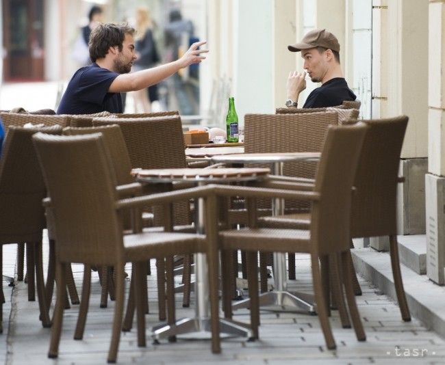 Otváracie hodiny podnikov v Starom Meste dnes poslanci neobmedzili