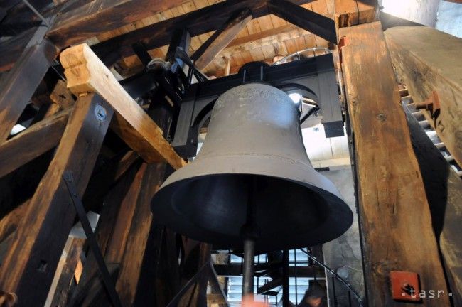 Počas Veľkej noci v Klenovci obväzovali zvony handrami