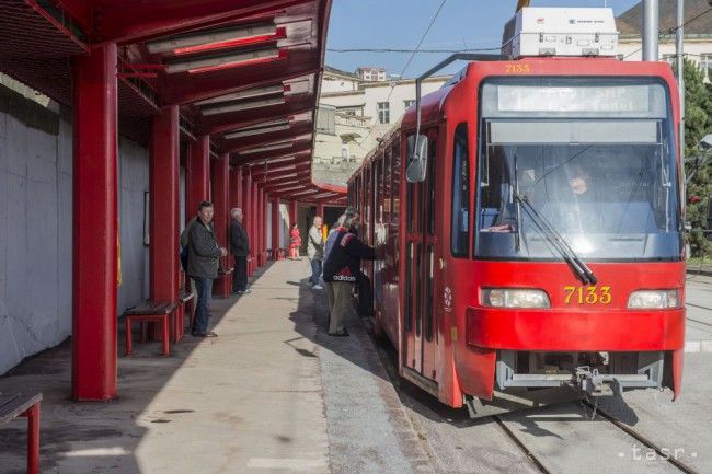 Vodič električky ako brigáda? Bratislava chce ponúkať aj takéto miesta