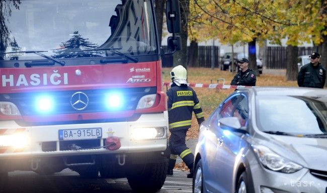 V bratislavskej Petržalke horelo auto, zrejme ho podpálili