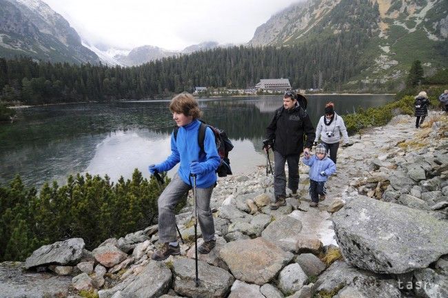 Slovensko navštevuje čoraz viac turistov, stúpa počet Rusov a Číňanov