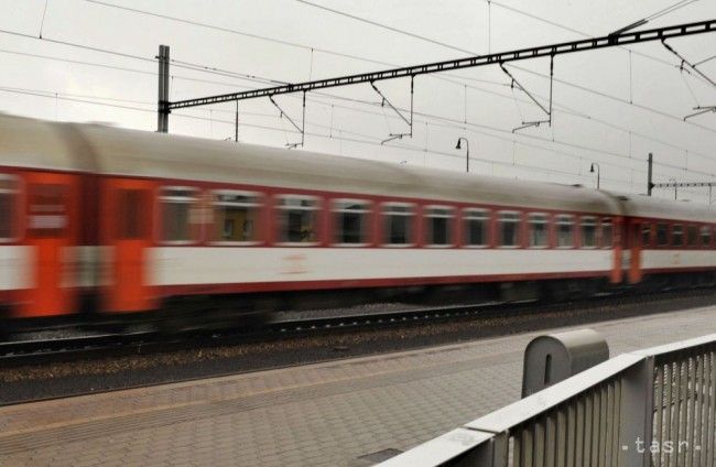 Český sprejer v Myjave postriekal železničný vozeň, hrozí mu väzenie