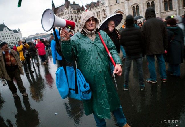 Maďarskí učitelia protestovali formou občianskej neposlušnosti