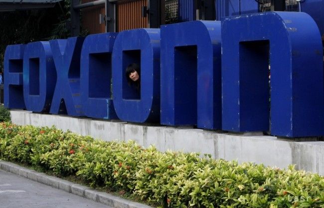 Foxconn sa dohodol na kúpe kontrolného balíka Sharp