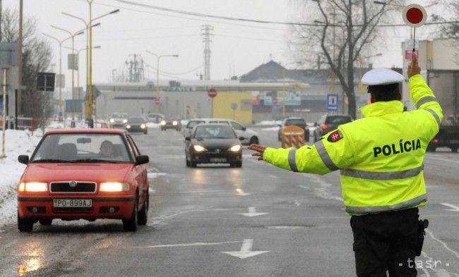 Polícia vykoná kontrolu v okresoch B. Bystrica, R. Sobota a Lučenec