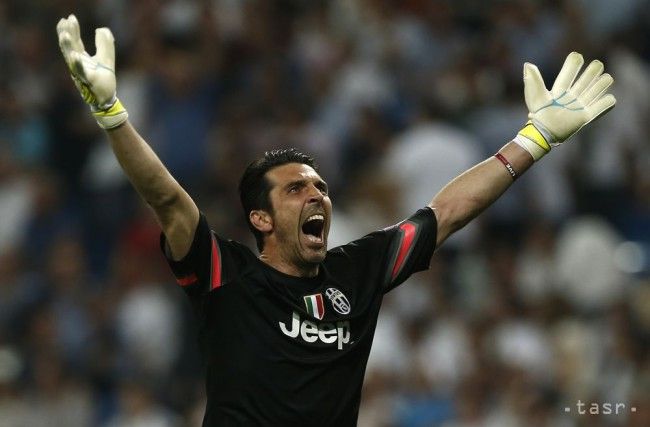Buffon chce chytať do štyridsiatky, láka ho trénerské remeslo