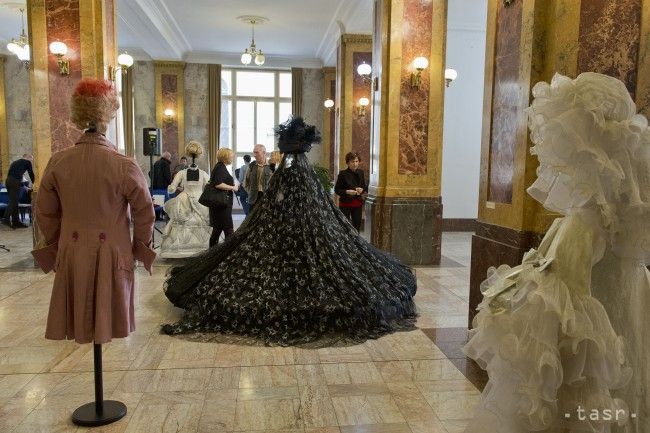 Scénograf M. Čorba má v Bratislave ocenenú pražskú výstavu
