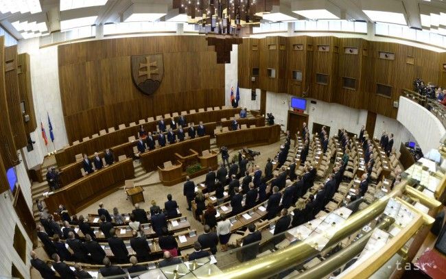 Schôdza parlamentu venovaná vládnemu programu sa má začať 19. apríla