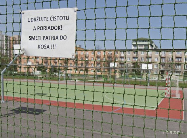 Ružinovská škola má nové ihrisko, môže ho využívať aj verejnosť
