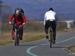 Cyklistické organizácie vyzývajú vládu na podporu bicyklovania