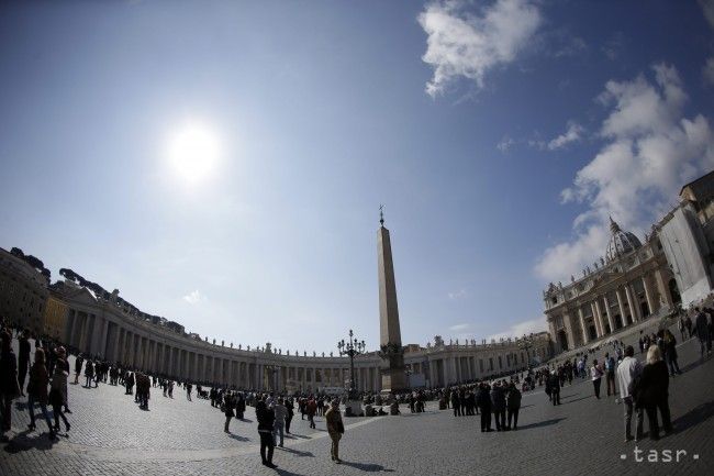 Vatikán začne používať novú internetovú doménu .catholic