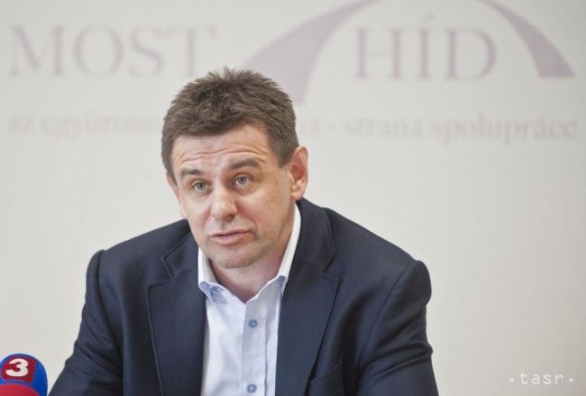 Minister Solymos zrušil zmluvu o prenájme Brestovskej jaskyne